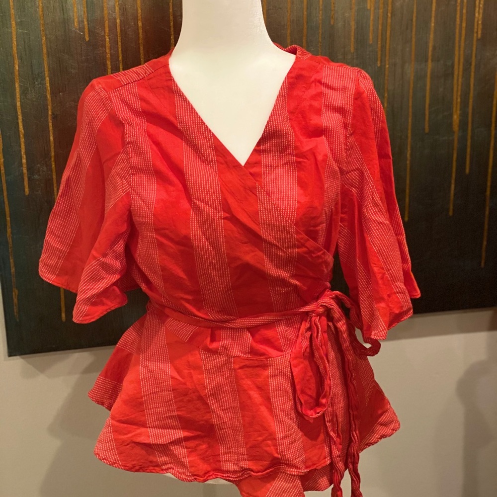 Loft wrap top red white stitching